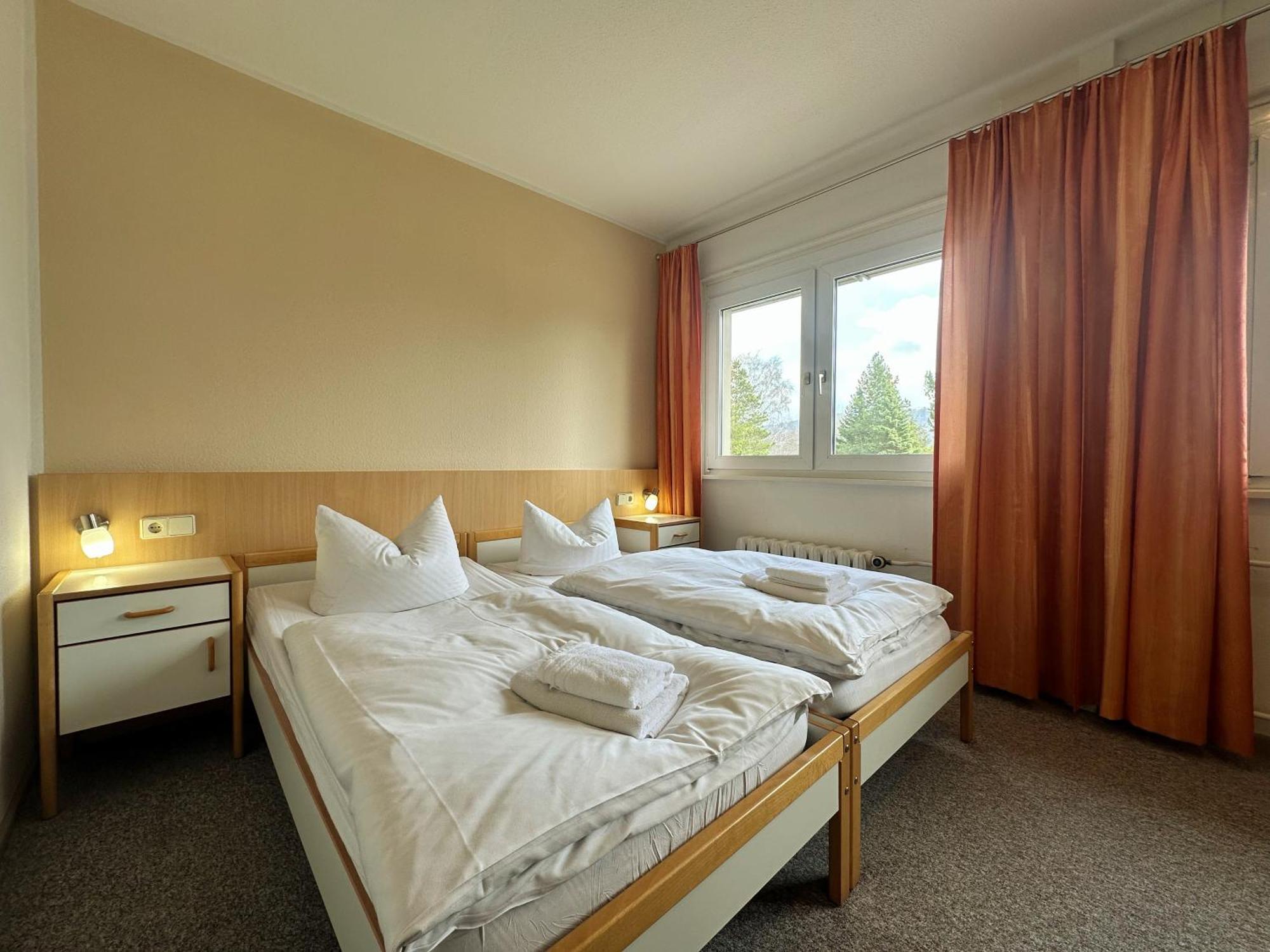 Hotel Am Laerchenberg I Fruehstueck, Wlan, Parkplatz Schirgiswalde-Kirschau Eksteriør billede