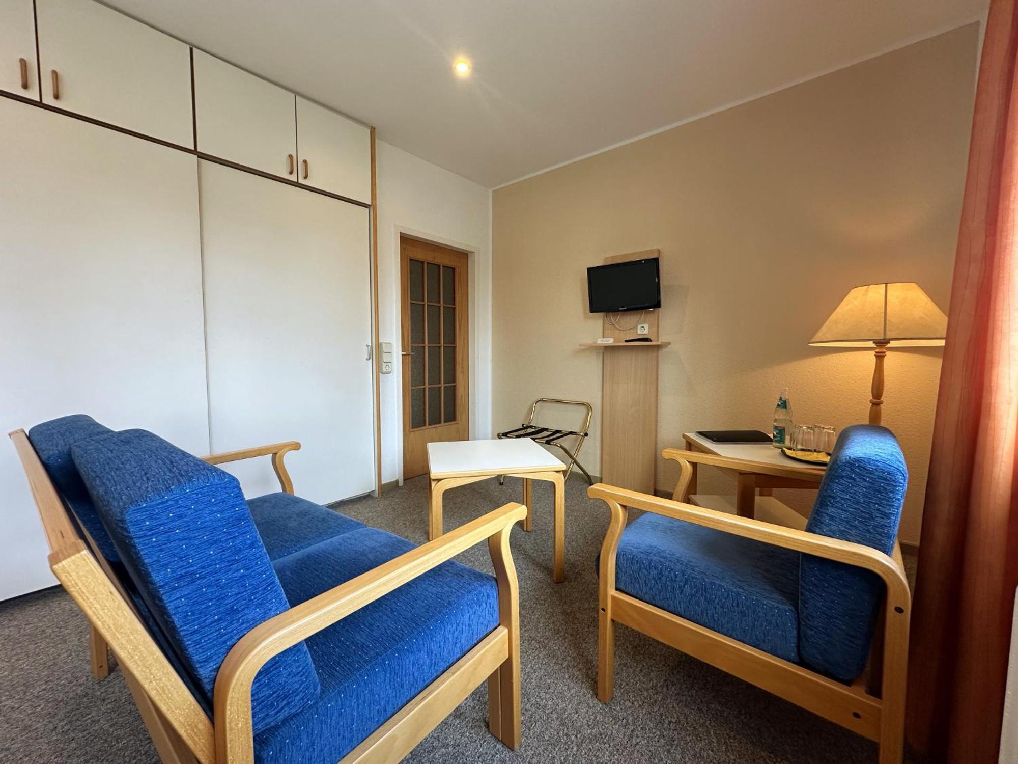 Hotel Am Laerchenberg I Fruehstueck, Wlan, Parkplatz Schirgiswalde-Kirschau Eksteriør billede