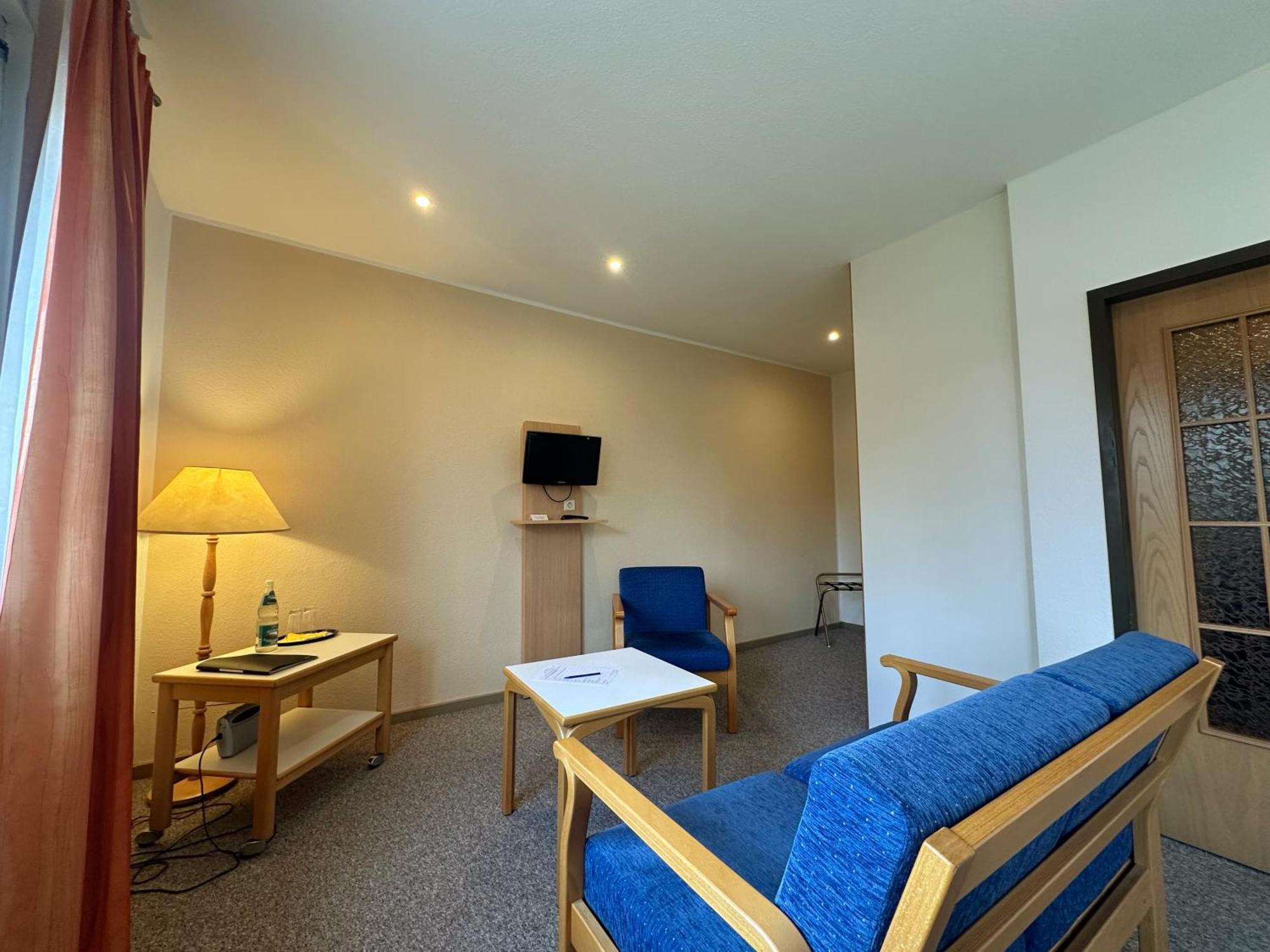 Hotel Am Laerchenberg I Fruehstueck, Wlan, Parkplatz Schirgiswalde-Kirschau Eksteriør billede
